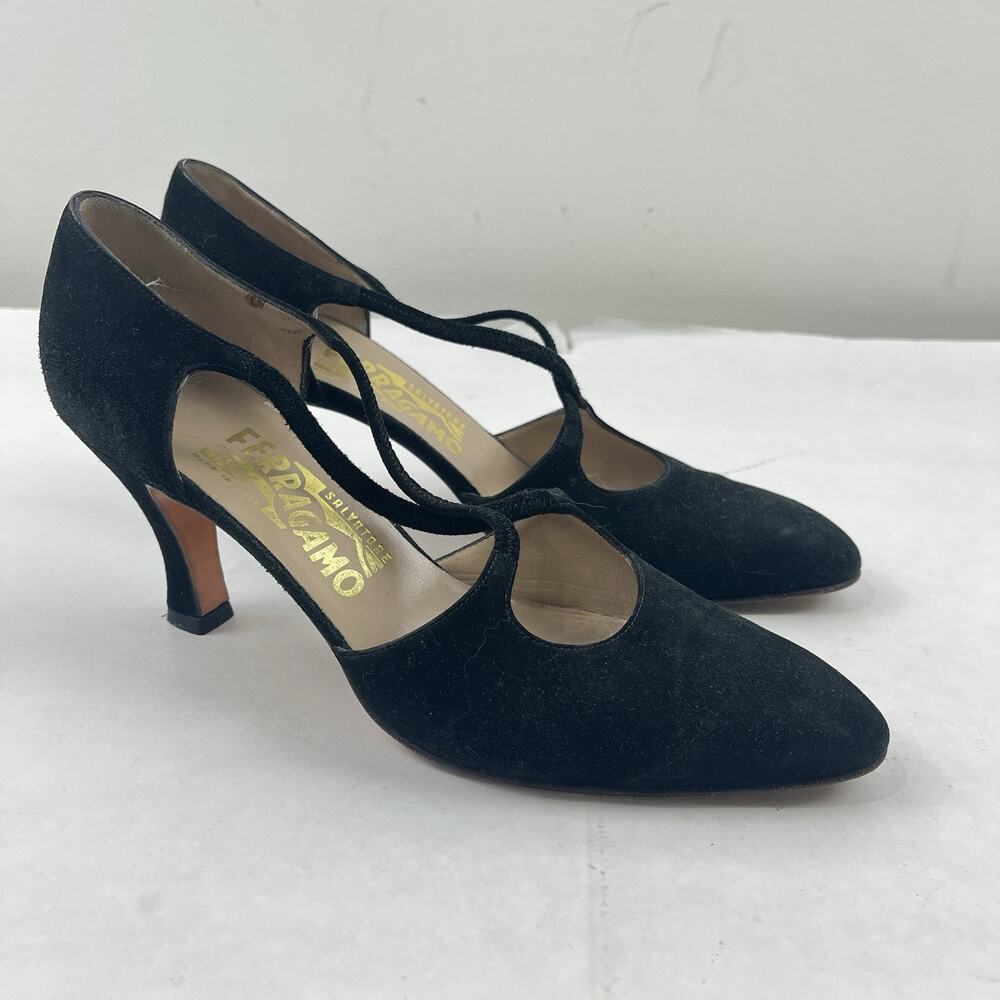 Vintage Salvatore Ferragamo Mary Jane Pumps 7.5 AA Black Suede Made Italy